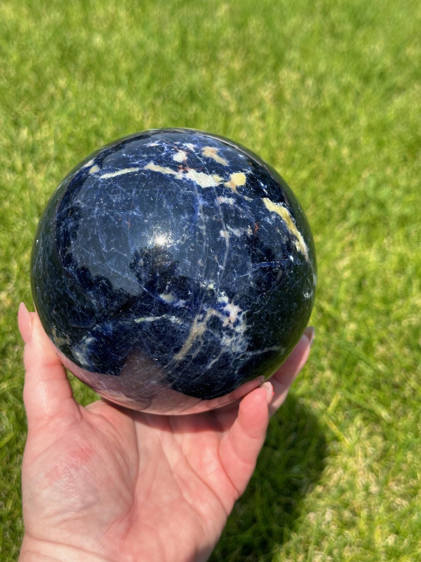 Sodalite Sphere – 5 lbs 11 oz – 4.5 Inches – Deep Blue Healing Crystal Sphere