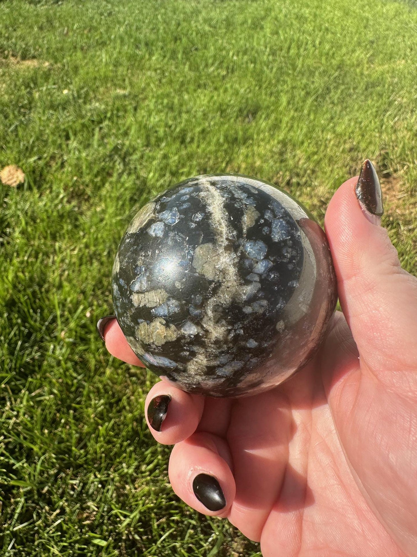 Que Sera Sphere – 2.7 Inch Diameter, 1 lb – Unique Healing Crystal Ball