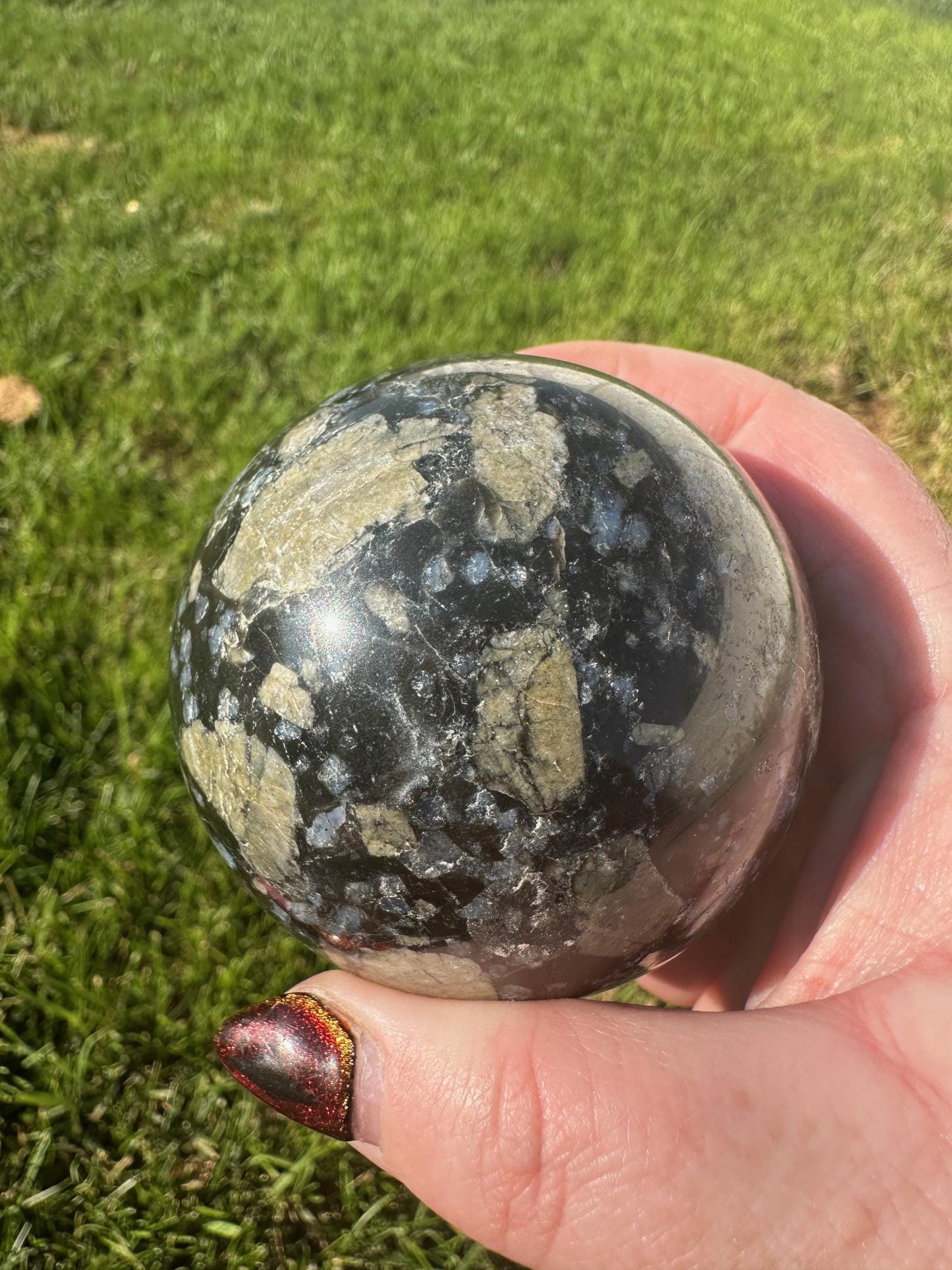 Que Sera Sphere – 2.7 Inch Diameter, 1 lb – Unique Healing Crystal Ball