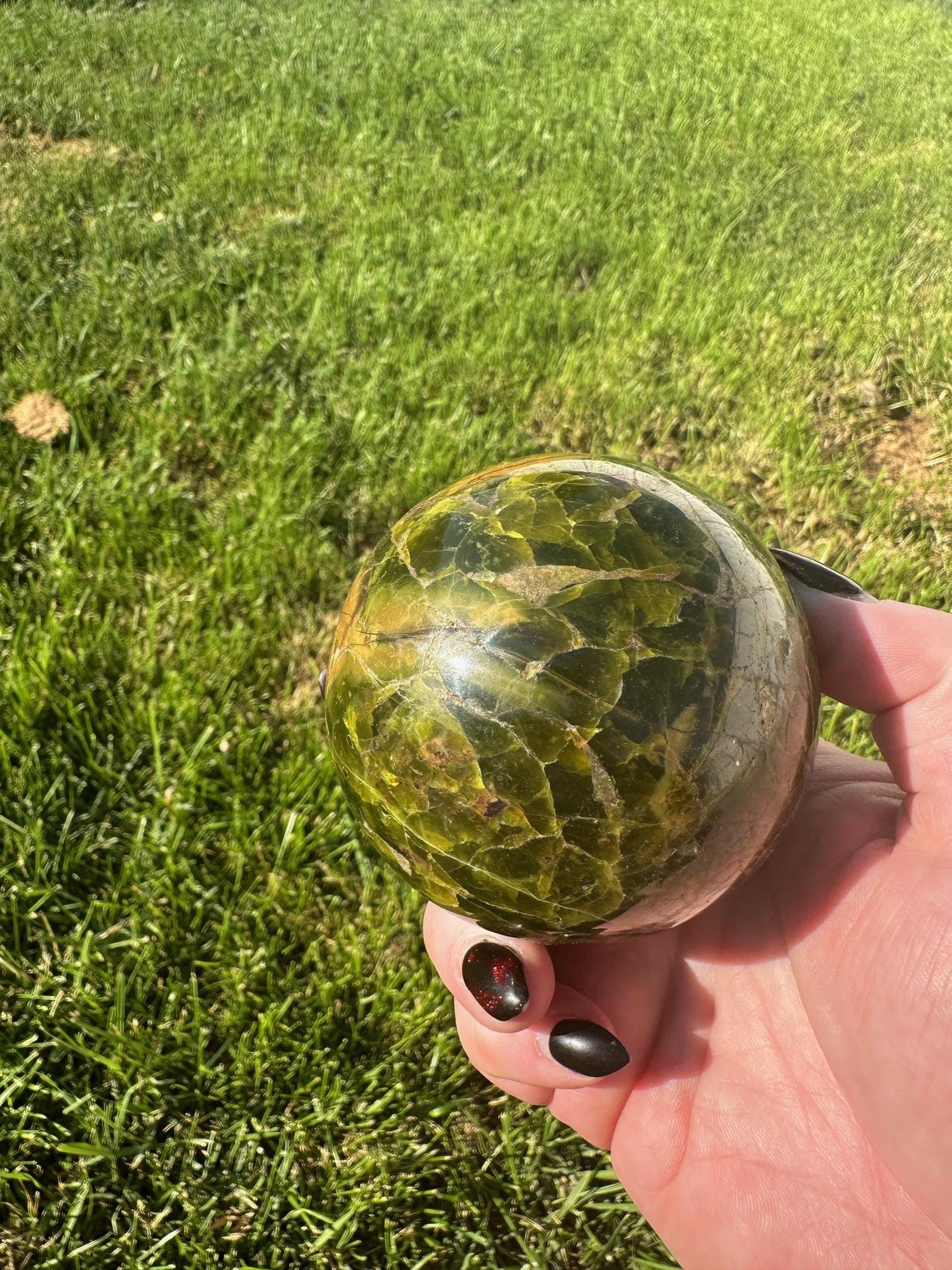 Que Sera Sphere – 2.7 Inch Diameter, 1 lb – Unique Healing Crystal Sphere