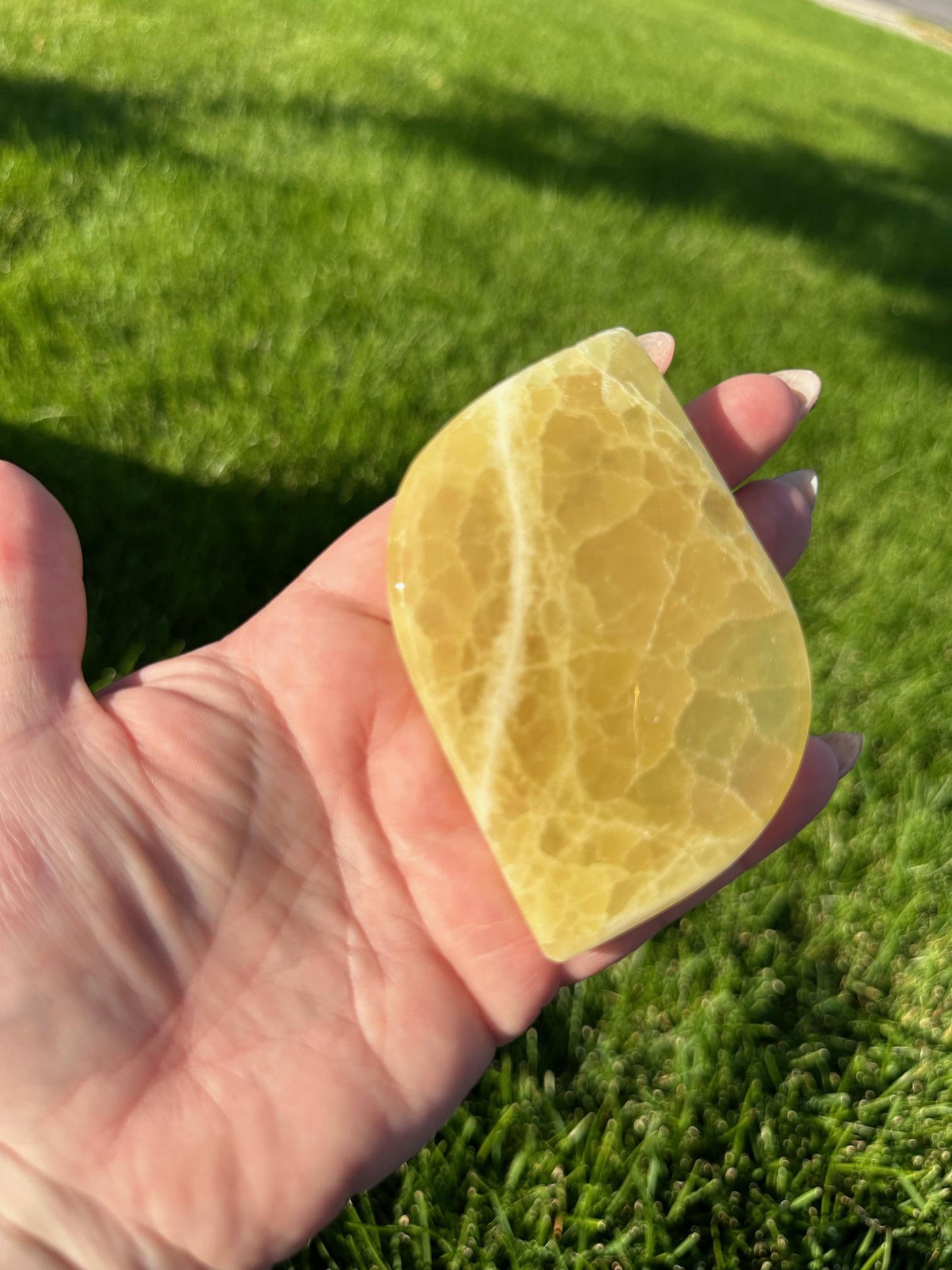 Lemon Calcite Polished Stone – 3.5" – Clarity, Confidence, and Positive Energy