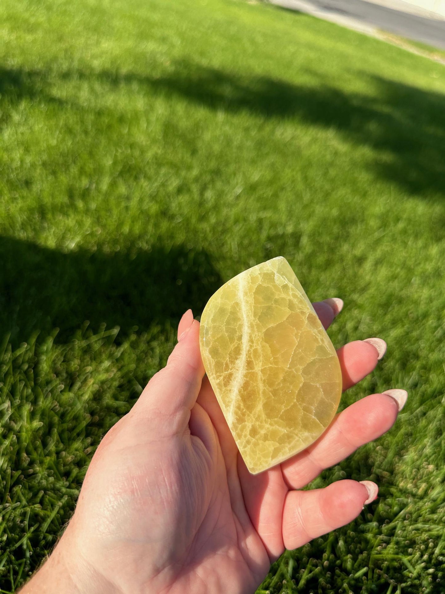 Lemon Calcite Polished Stone – 3.5" – Clarity, Confidence, and Positive Energy