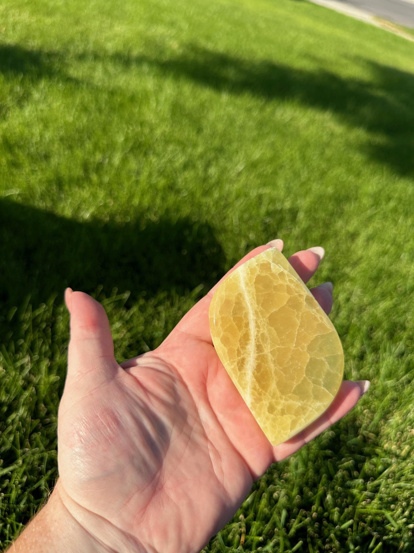 Lemon Calcite Polished Stone – 3.5" – Clarity, Confidence, and Positive Energy