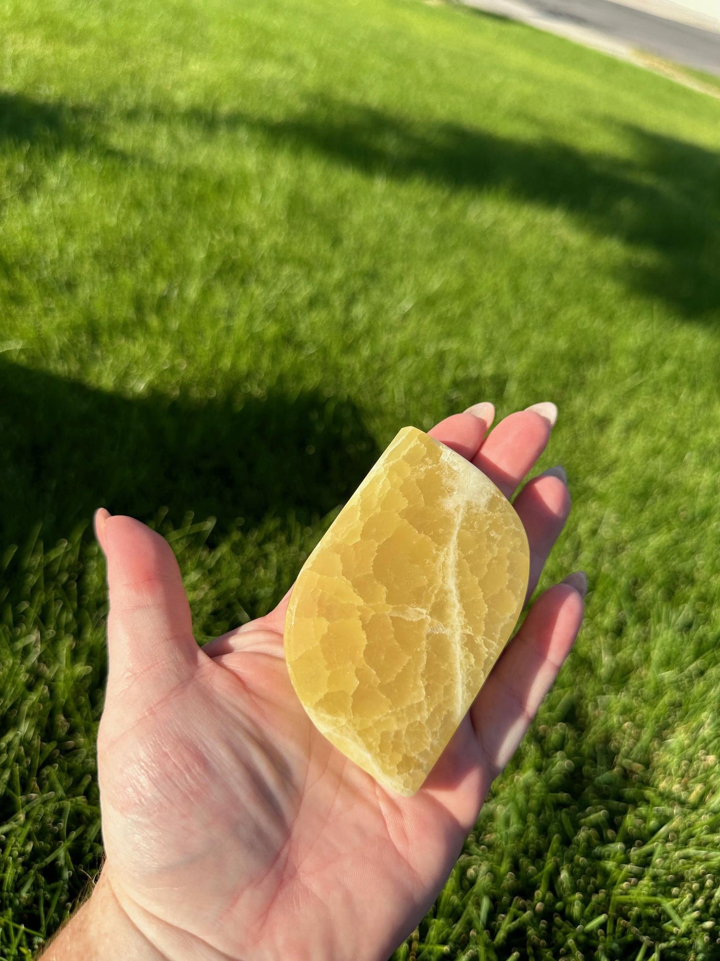 Lemon Calcite Polished Stone – 3.5" – Clarity, Confidence, and Positive Energy