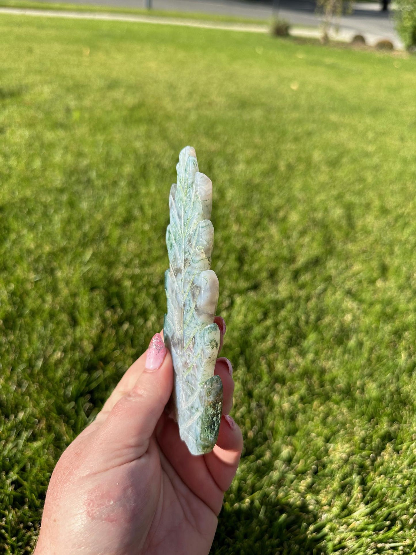 Enchanting 5.5" Moss Agate Leaf Carving - Nature-Inspired Beauty & Grounding Energy