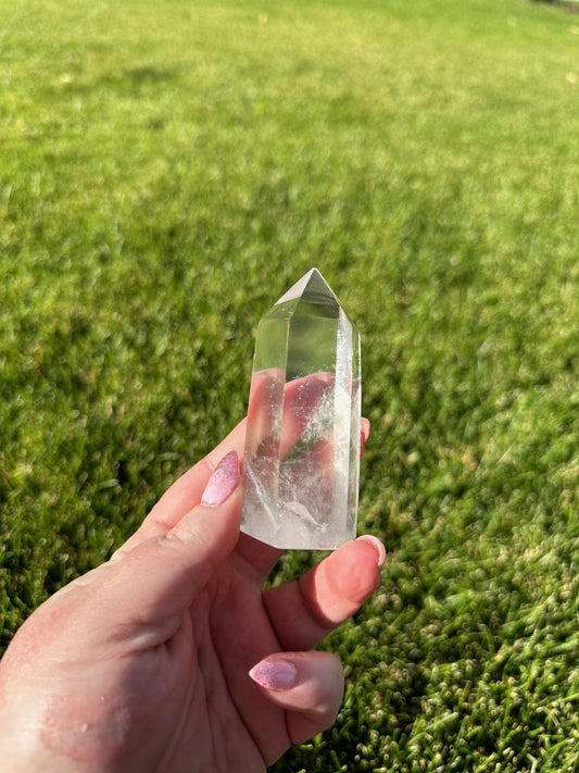 Beautiful 2.5" Clear Quartz Crystal - Amplifying Energy & Clarity