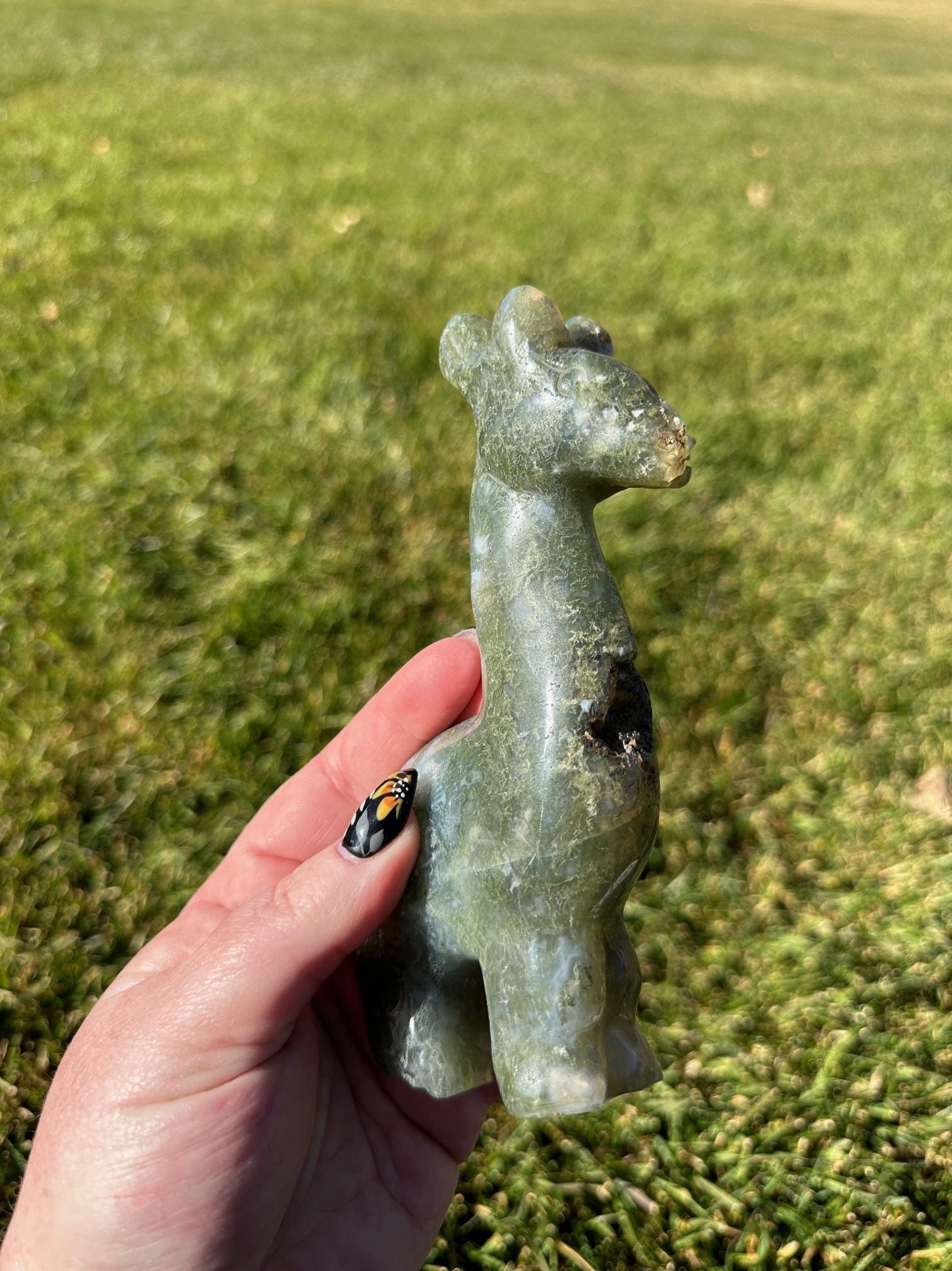 Moss Agate Giraffe Carving – 6 Inches Tall, 12 oz – Unique Crystal Animal Sculpture